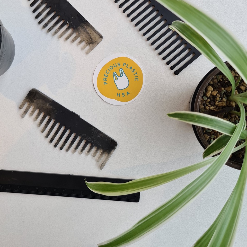 Kämme von Precious Plastic HSA
