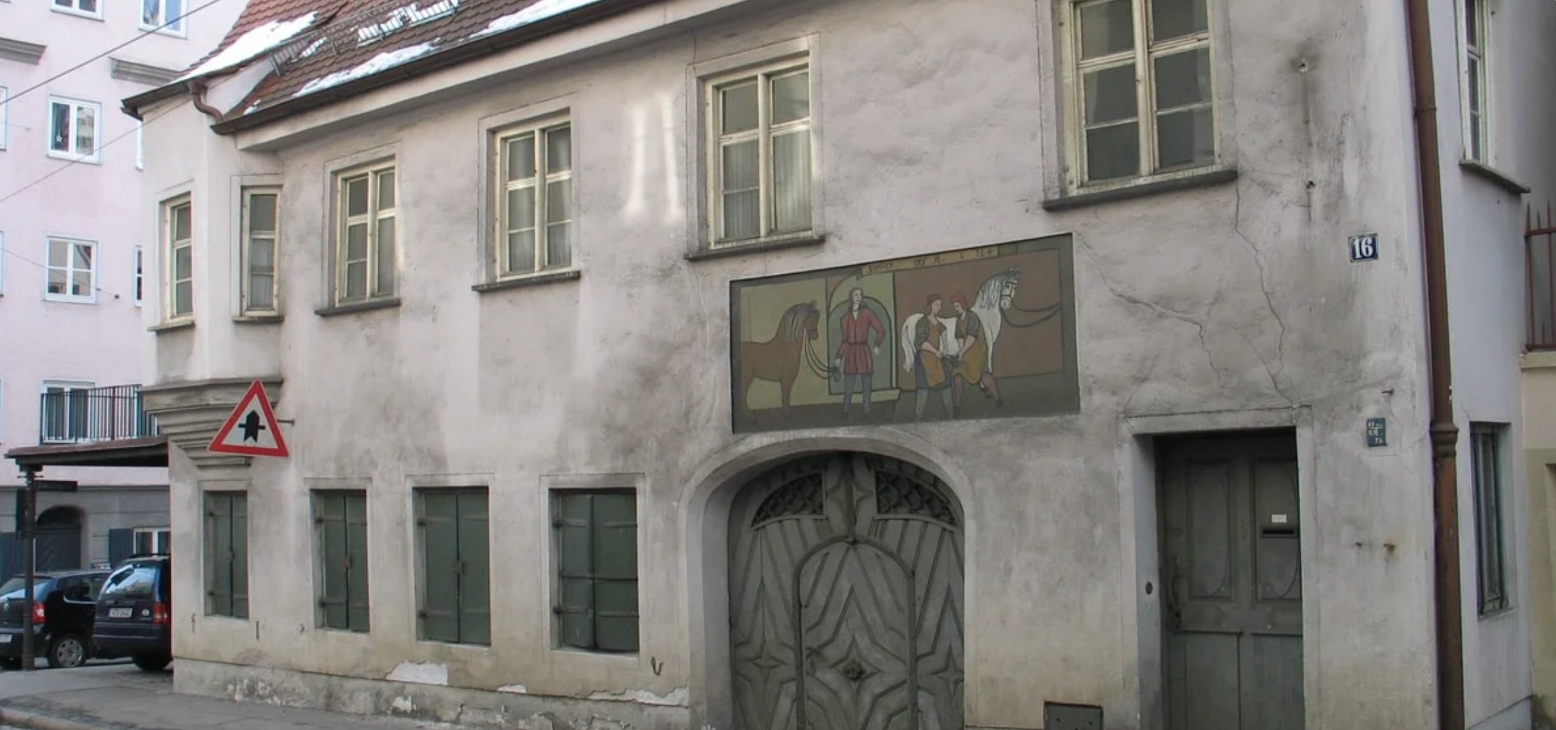 Aussenansicht des Gebäudes der Alten Schmiede am Milchberg. Foto Untere Denkmalschutzbehörde