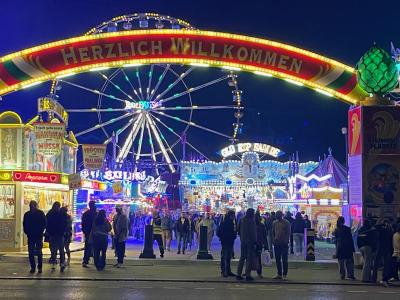 Plärrer Augsburg am Abend