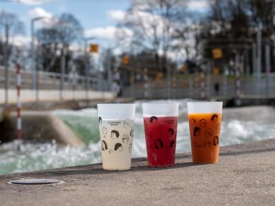 Der Augsburger Becher bei der Kanu-WM. Foto: Franz Anton