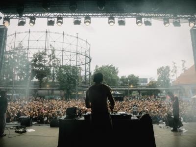 Blick von der Bühne beim Modular Festival im Gaswerk Augsburg.