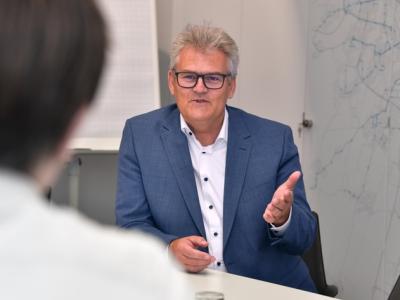Rainer Nauerz, Geschäftsführer der Stadtwerke Augsburg, im Gespräch