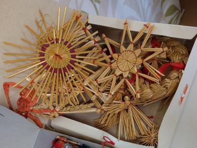 Weihnachtsdeko-Tauschbörse Strohsterne