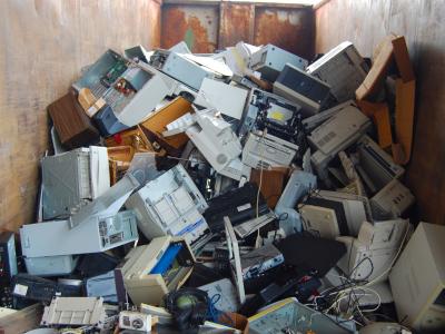 Defekte Elektrogreräte auf Wertstoffhof