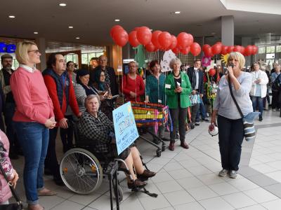  Wohnzimmer im Schwabencenter, Augsburg, Schwabencenter, Begegnungsstätte, Einkaufen, Versorgung, lebendiges Stadtviertel, Einkaufen, Foto: Schwabencenter/Cynthia Matuszewski