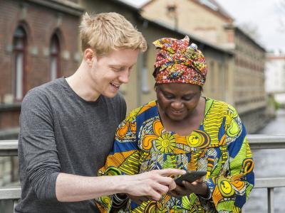 App Integreat, Augsburg, Sprache, Verständigung, Asylsuchende, Fachkräfte