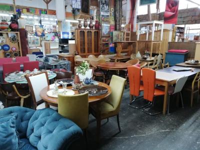 Second-Hand, Wohnung, Möbel