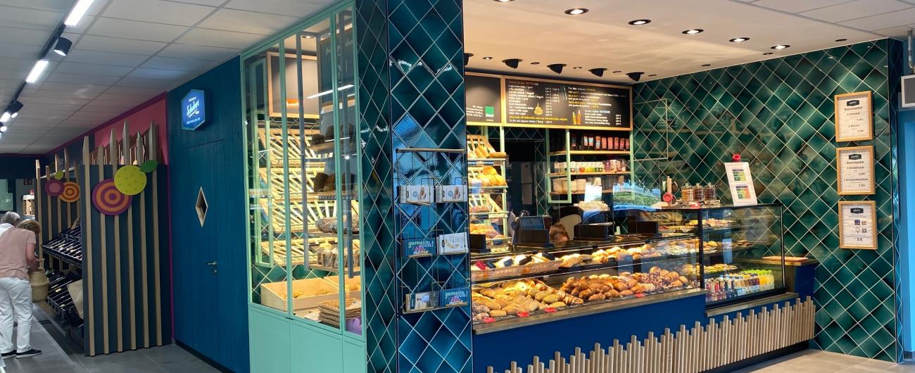 Verkaufstheke der Biobäckerei Schubert in Leitershofen