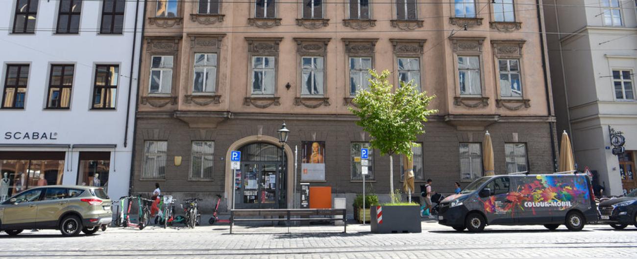 Max 59: Im ehemaligen Mozart-Konservatorium