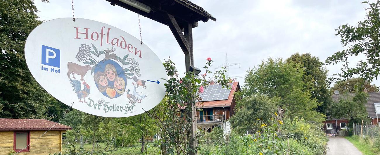 Einfahrt zum Hollerhof in der Wellburger Alle Augsburg.