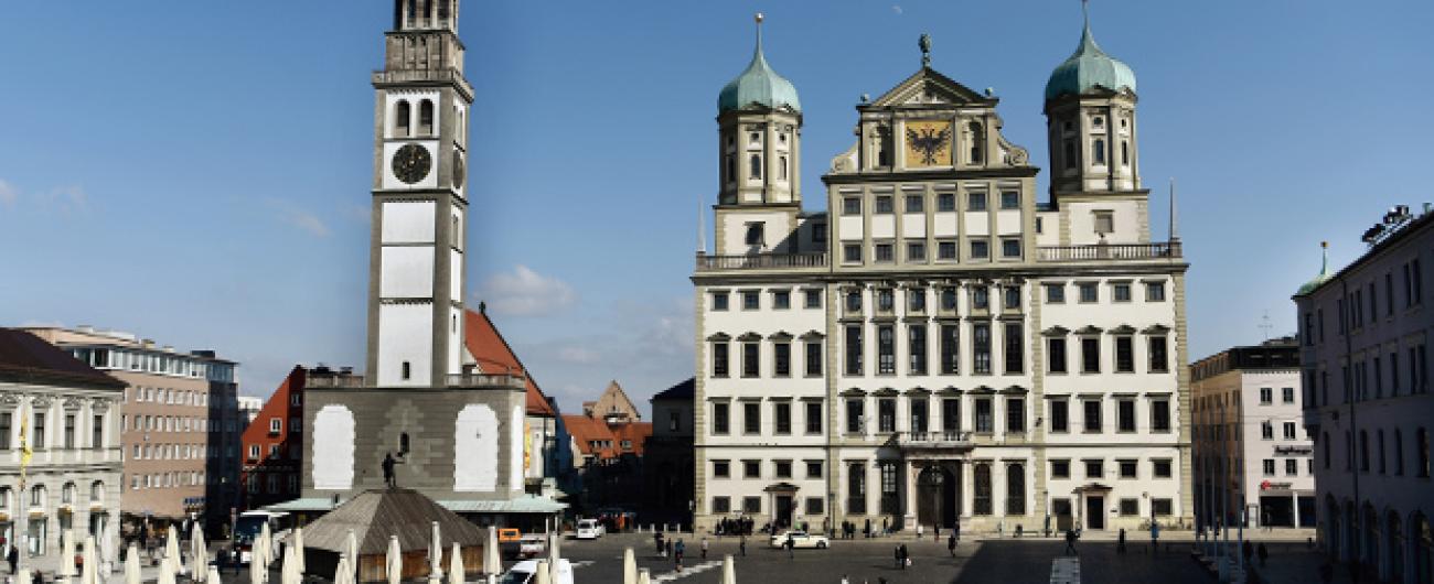 Im Augsburger Rathaus tagt auch der Stadtrat der Stadt Augsburg. 