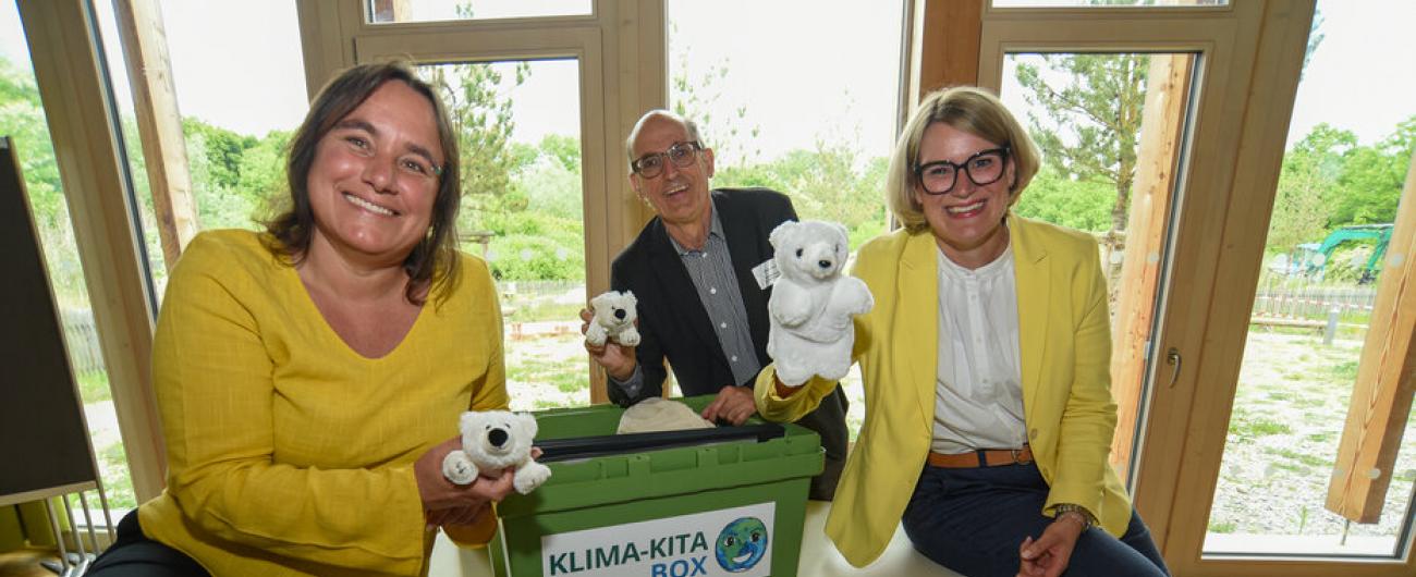 Die neuen Klima-Kita-Boxen. Bild: Ruth Plössel/Stadt Augsburg