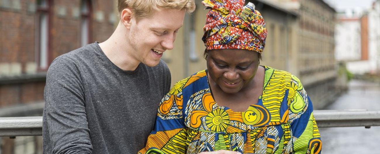 App Integreat, Augsburg, Sprache, Verständigung, Asylsuchende, Fachkräfte