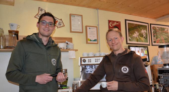 Max Schmid und Stefan Steidle von der Kafferösterei Bohnenschmiede. Foto: Annika Müller