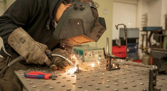 Arbeiten in der Metallwerkstatt des Habitat