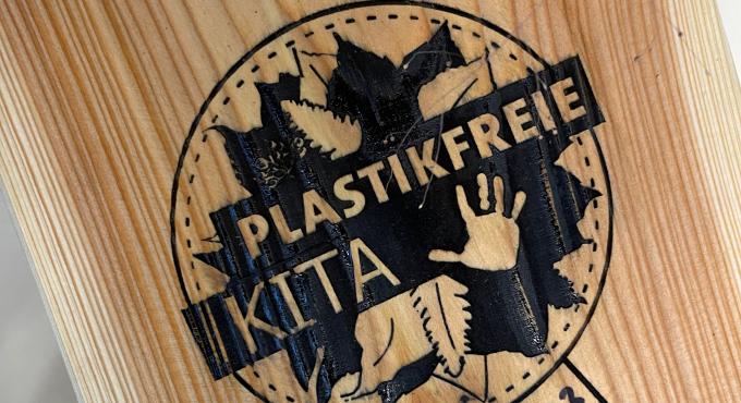 Holzplakete Zertifikat Plastikfrei