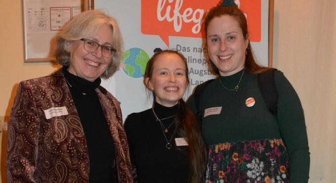 Erstes Lifeguide Netzwerktreffen in Augsburg. Die Redaktionsmitglieder von links: Cynthia Matuszewski, Annika Müller und Christina Hausotter. Foto: Lifeguide Augsburg