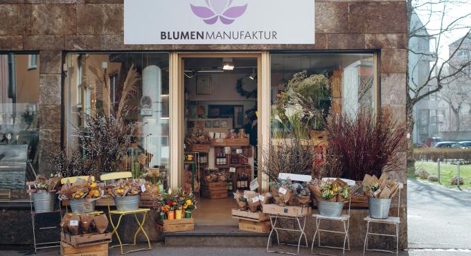 In der Blumenmanufaktur steht die Blüte im Mittelpunkt.
