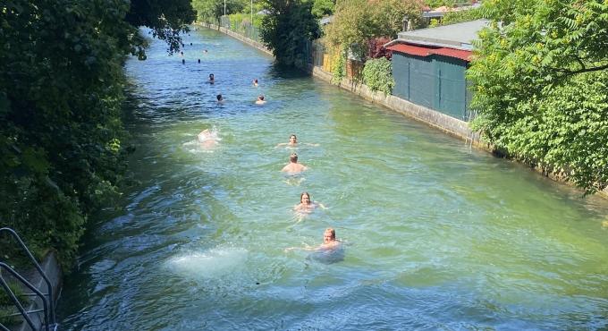 Baden im Augsburger Herrenbach