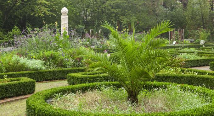 Kräutergärtlein, Roter Torwall, Augsburg, kostenloser Ort, Augsburg, Oase in der Stadt, Erholung, Ruhe, Grün in der Stadt, Kanal, Wasser, Kräutergarten, Foto: Norbert Liesz