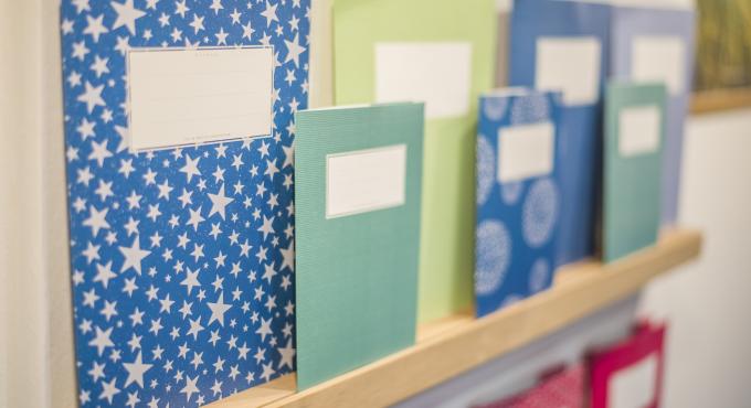 minouki Heftumschläge aus 100% Recyclingpapier. Foto: minouki