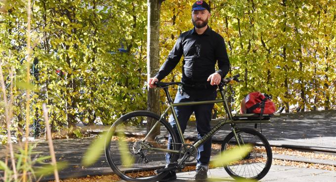 Sven Külpmann aus Augsburg lebt seit 2003 autofrei. Foto: Cynthia Matuszewski