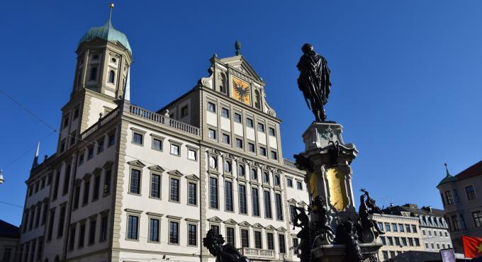 Wasser, Augsburger Wasser, Rathaus, Rathausplatz