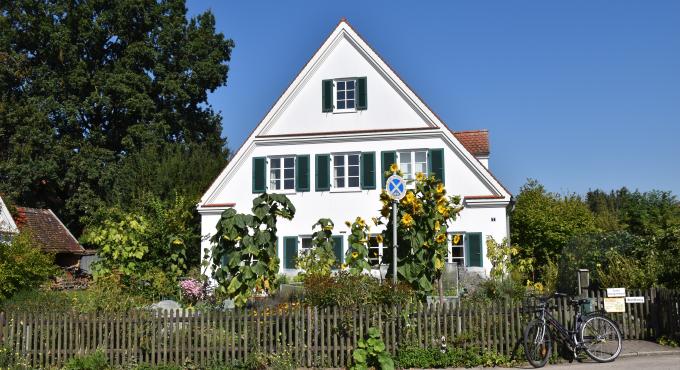 Honig aus ökologischer Imkerei: Biohonig Josef Bachmaier in Großaitingen. Foto: Cynthia Matuszewski