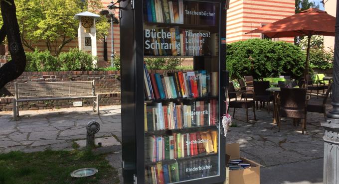 Bücherschrank in Friedberg. Foto: Cynthia Matuszewski